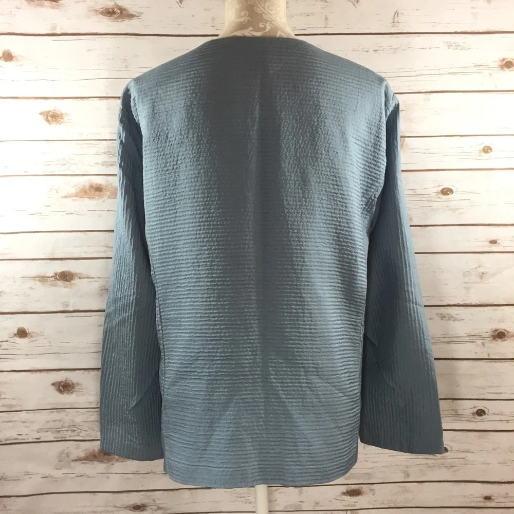 Eileen Fisher | Silk Quilted Button Jacket - Picture 4 of 7
